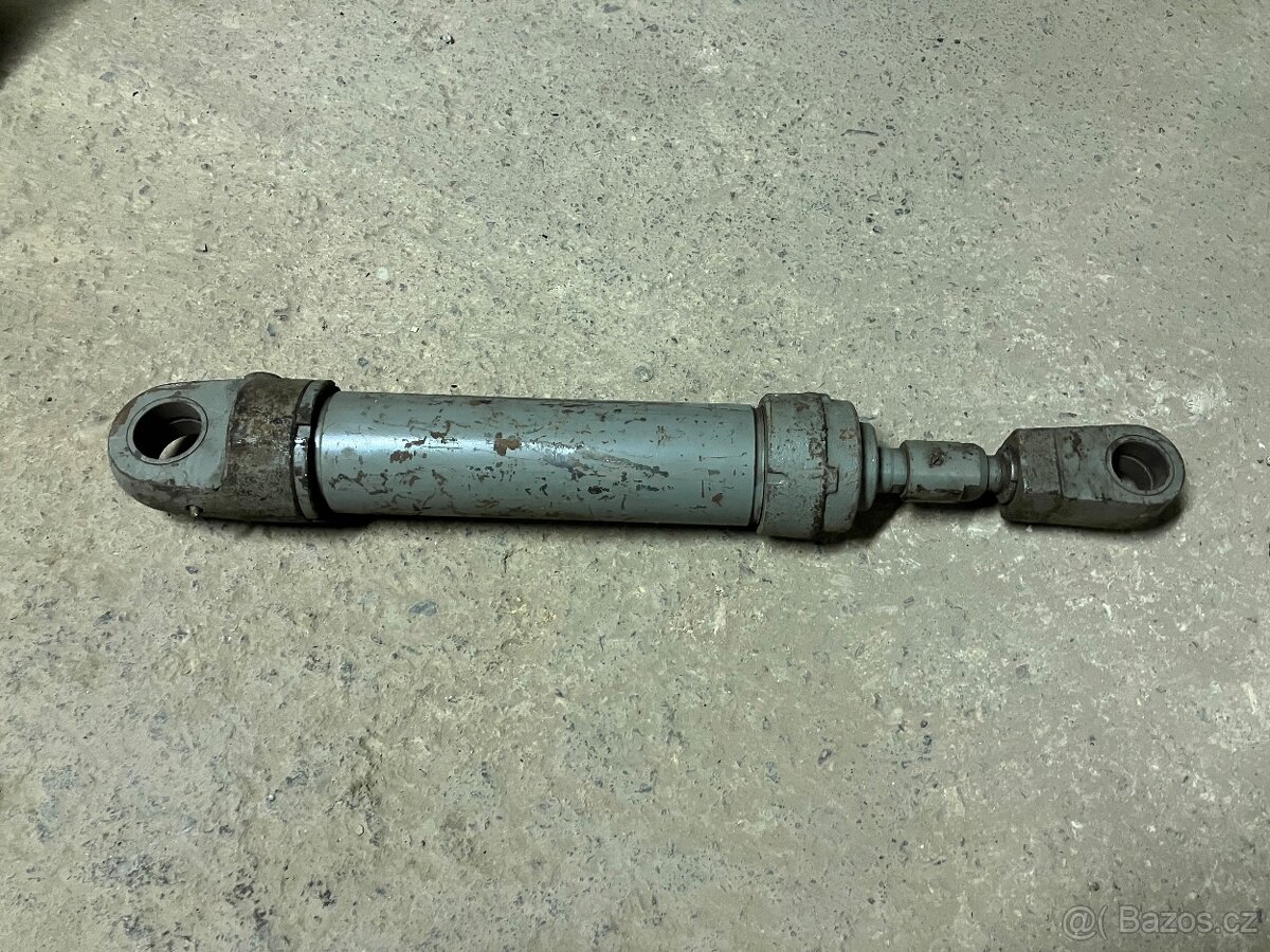 HYDRAULICKÝ VÁLEC - PISTNICE