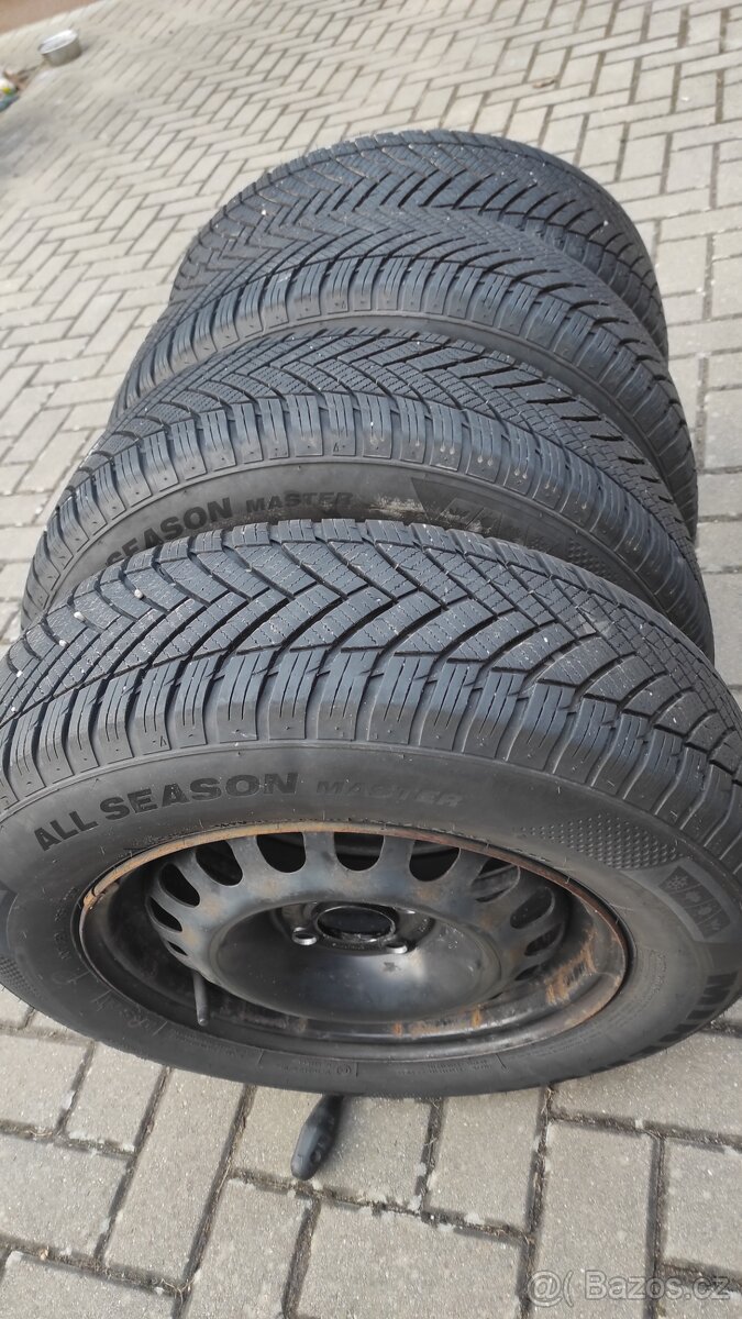 Kola Opel Corsa D 5,5Jx 14 + celoroční pneumatiky