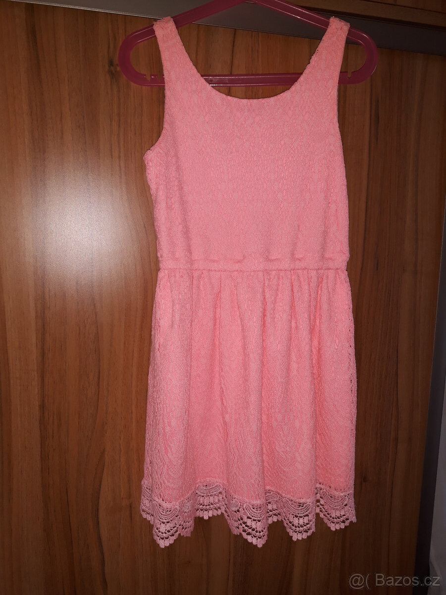 Lososové krajkové šaty H&M