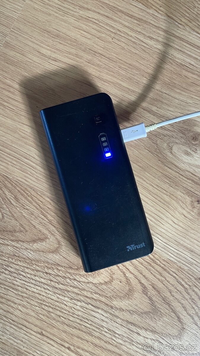 Powerbanka Trust