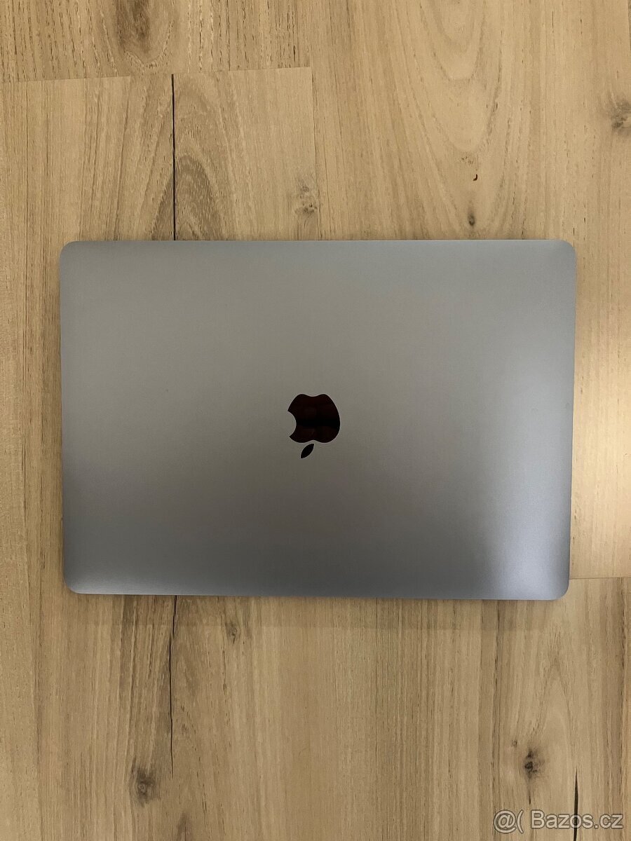 MacBook Air 2020 TOP STAV