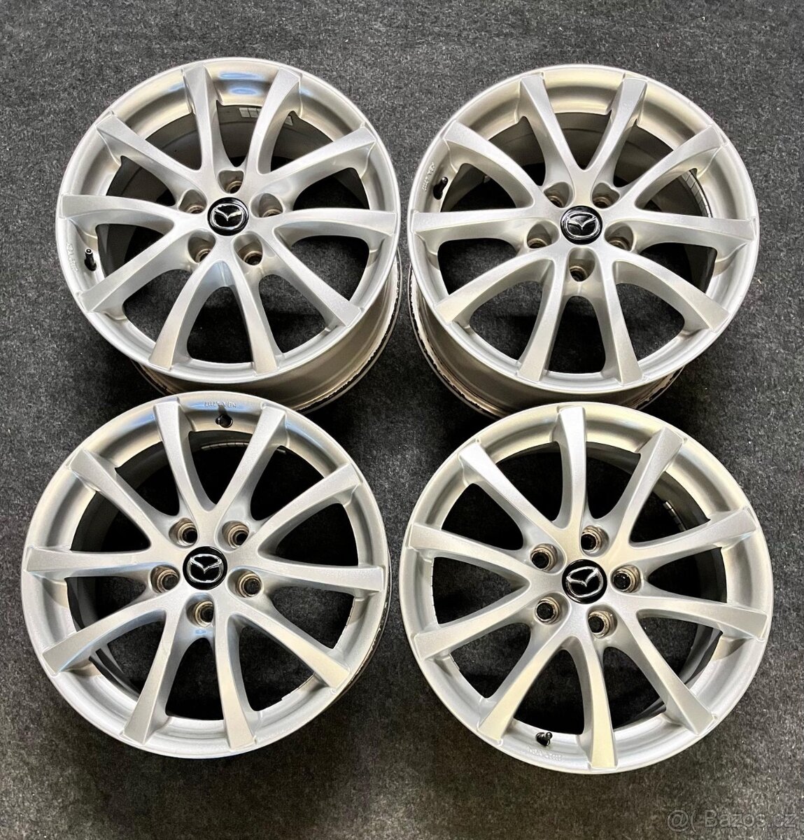 5x114,3 R17 originál alu Mazda CX5