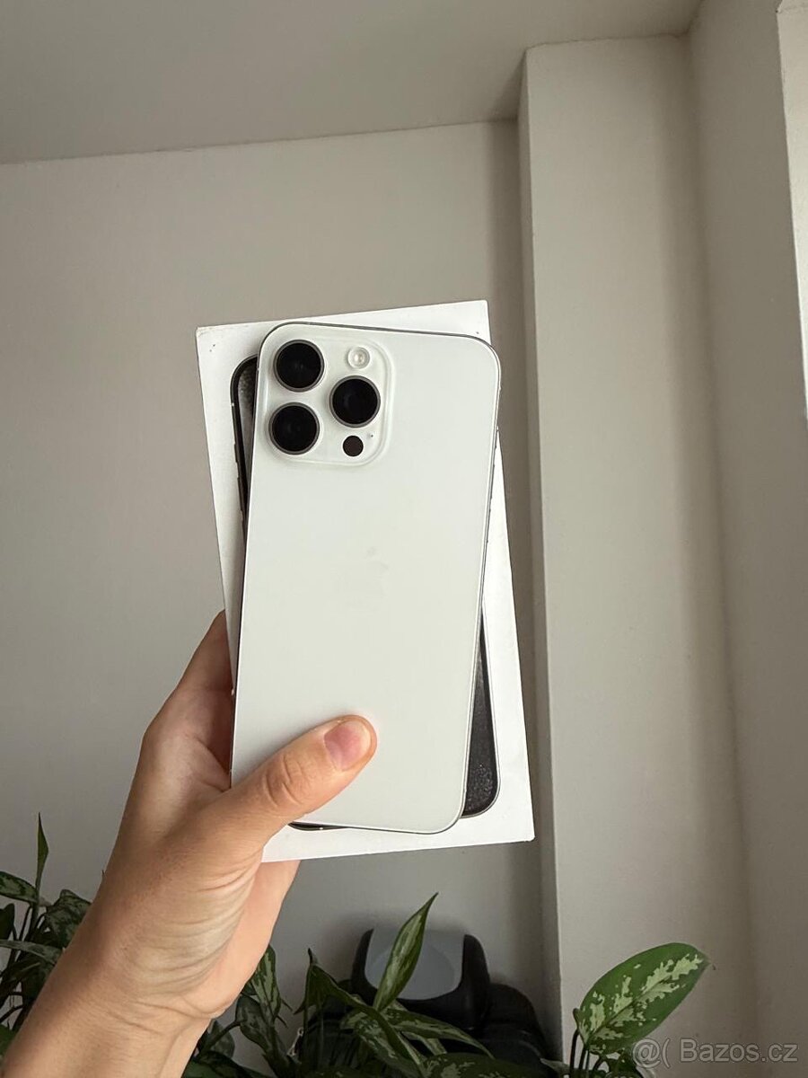 iPhone 15 pro max 1TB