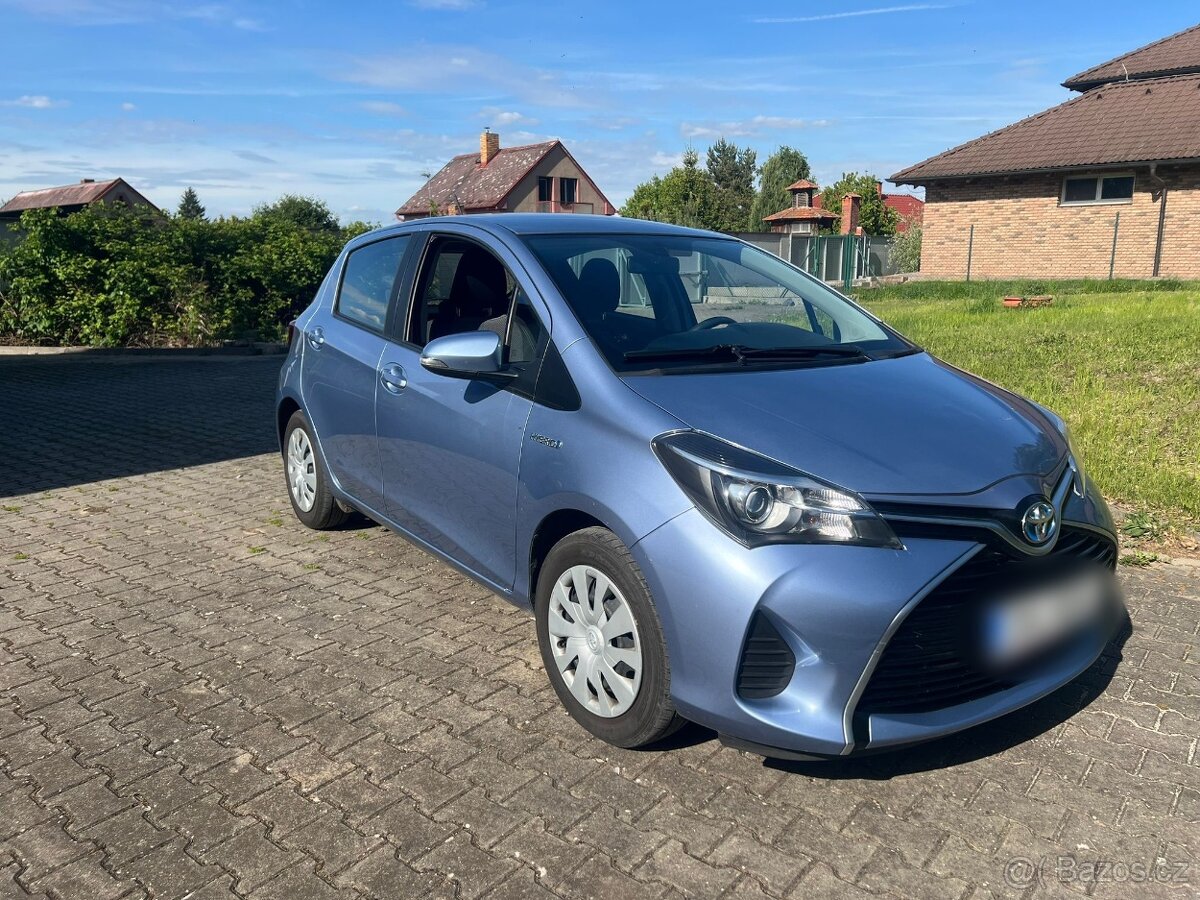 Toyota Yaris hybrid r.v. 2016 - 1.majitelka, 81.988km