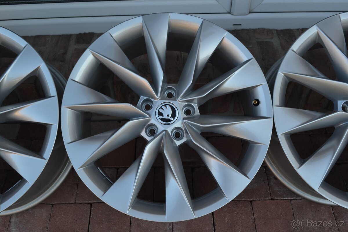 5x112 R19 Hliníkové disky Originál Škoda