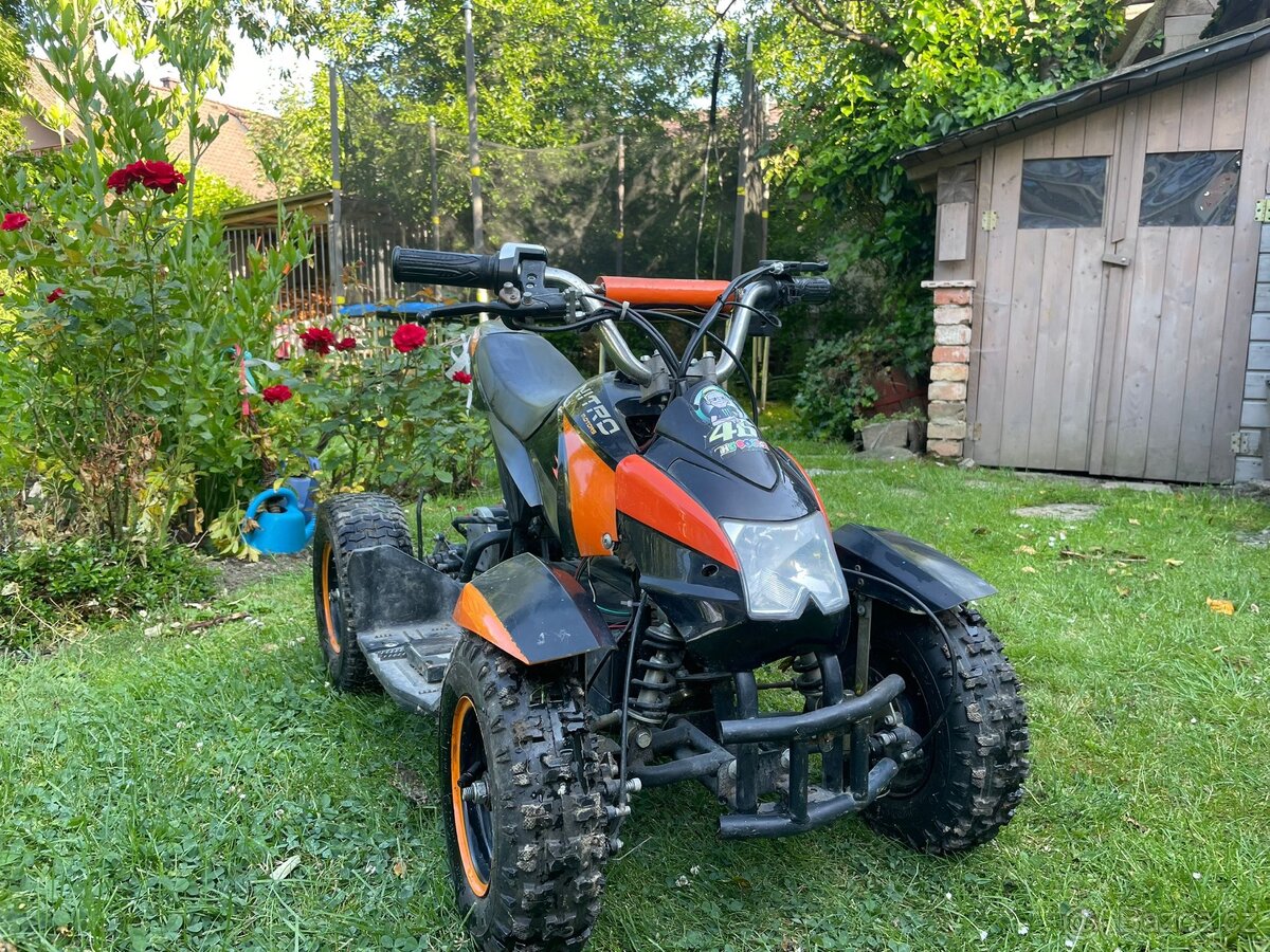 Dětská čtyřkolka ATV na opravu