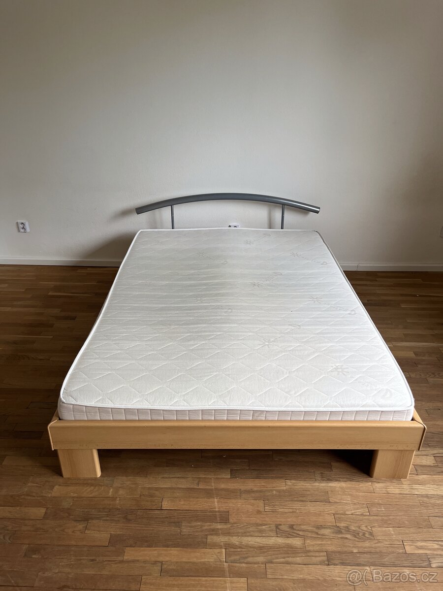 Postel s matrací 200x140