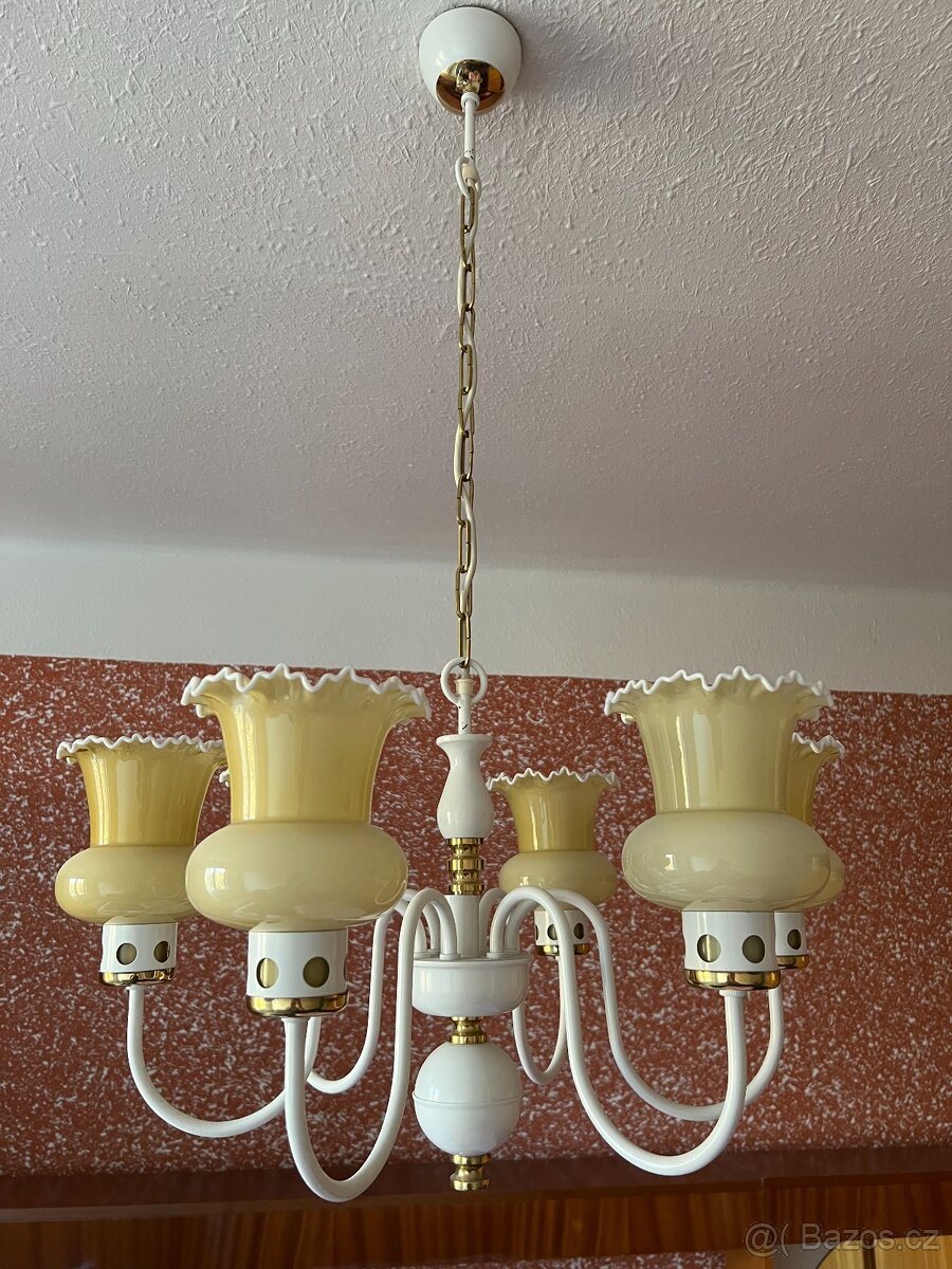 Retro lustr