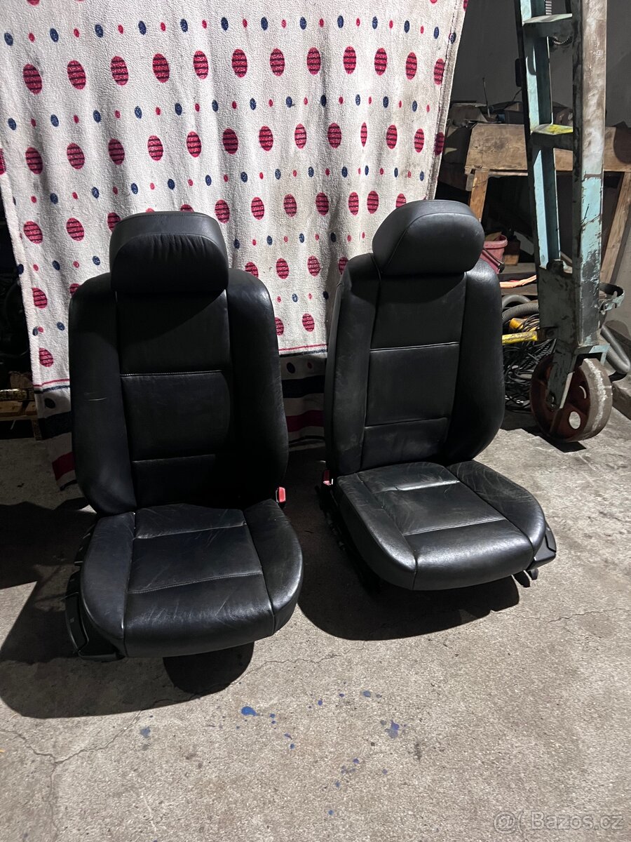 Interiér černá kůže e46 touring (kombi)