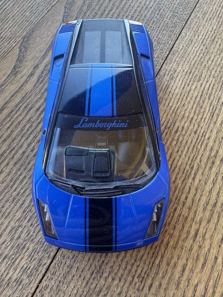 autíčko na autodrahu ninco digital