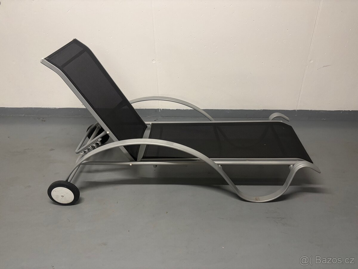 Zahradní lehátko