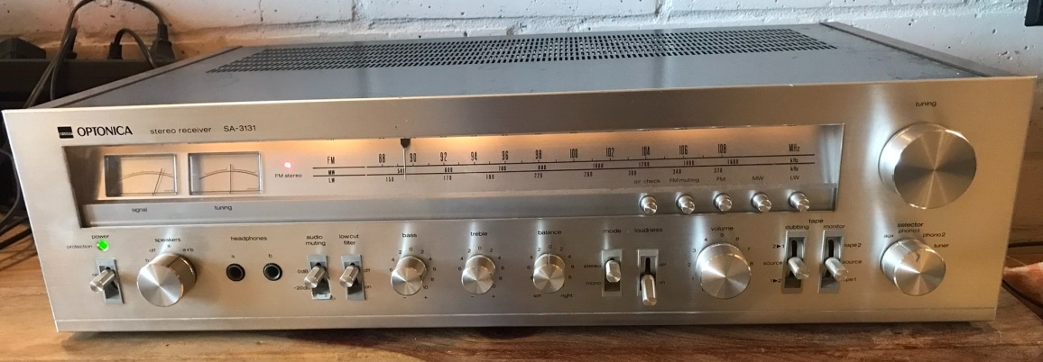 MONSTER RECEIVER SHARP/OPTONICA SA-3131 (ROK 1978) VINTAGE