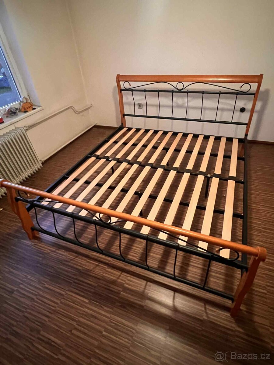 Manželská postel 180x200