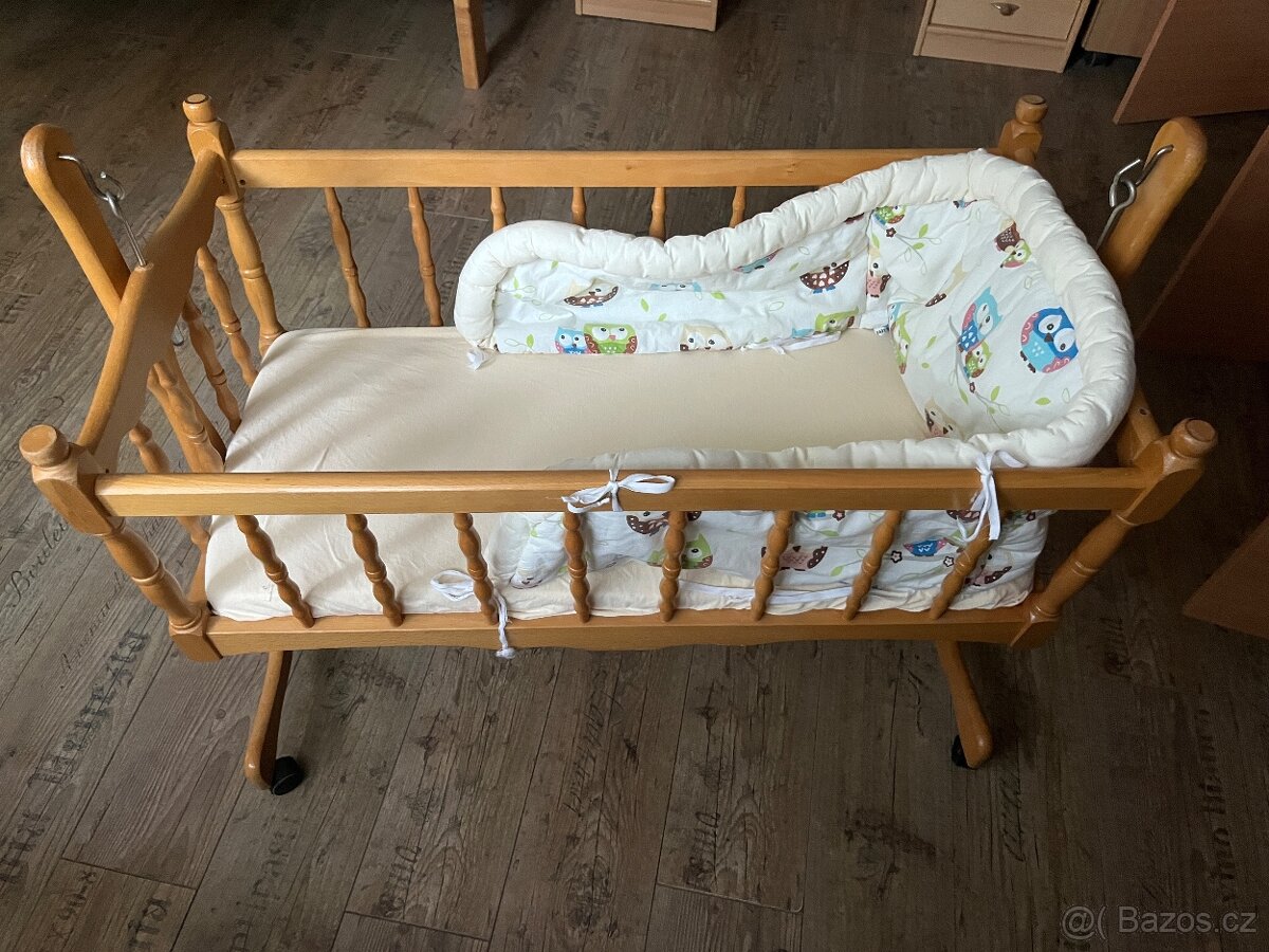 Kolébka na kolečkách