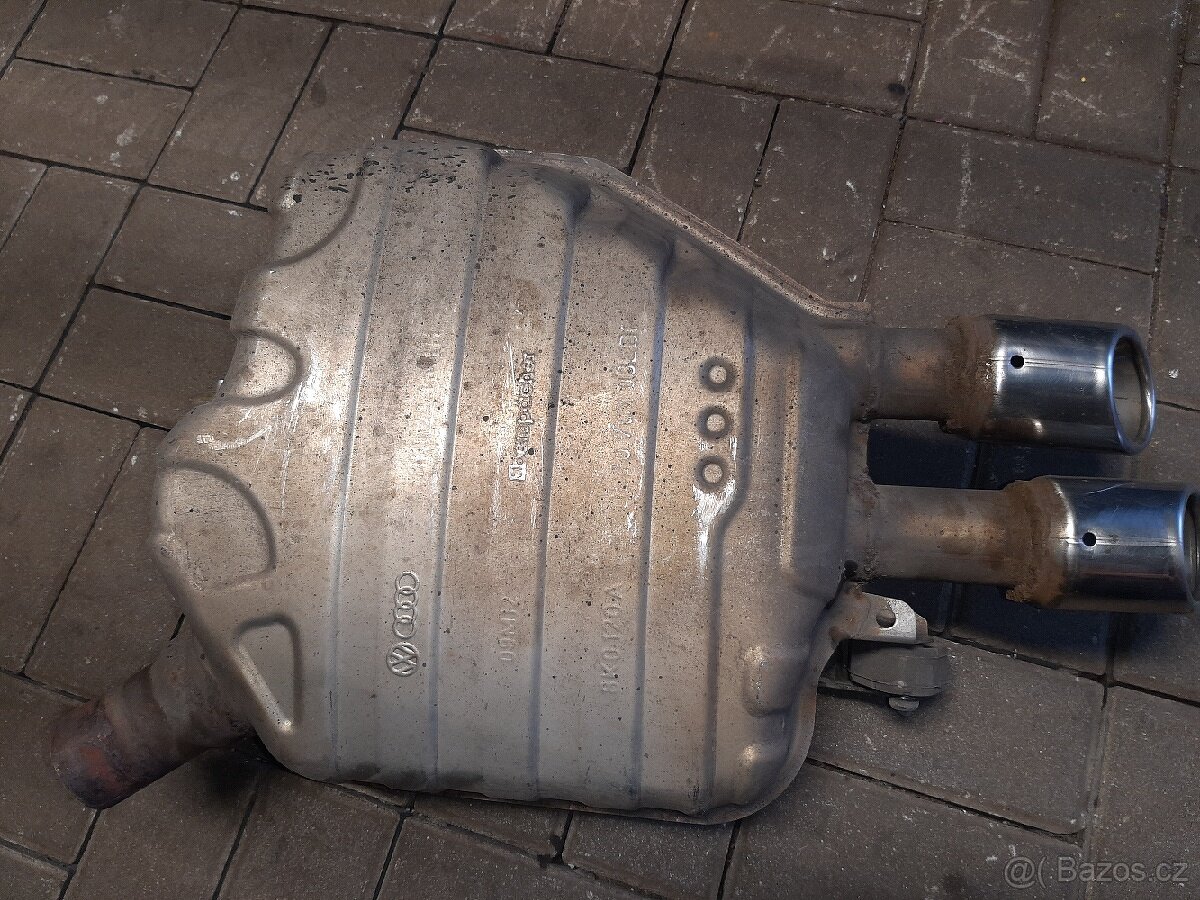 Audi A4 B8 2.0 tdi sedan výfuk