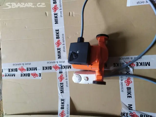 oběhové čerpadlo k topení 180 mm s termostatem