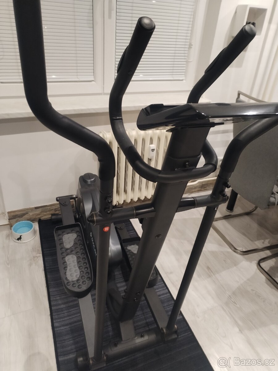 Eliptický trenažér