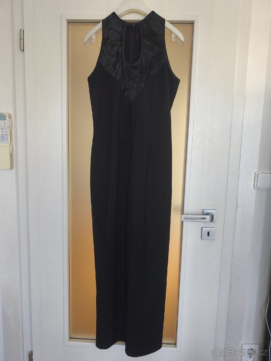Dlouhé večerní šaty