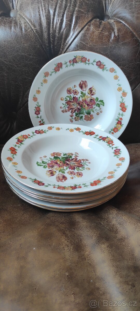 Retro porcelánové talíře