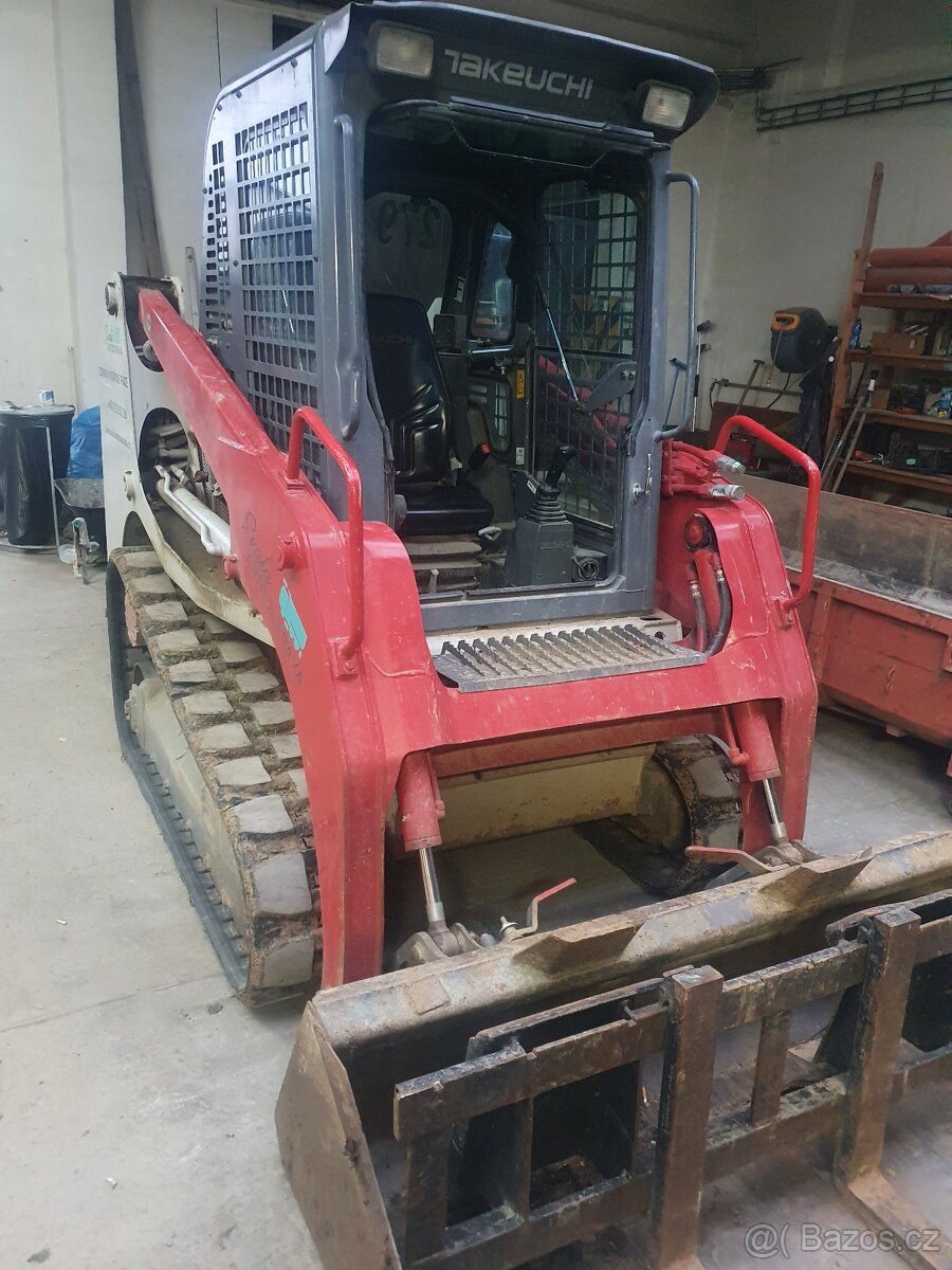 pásový nakladač TAKEUCHI TL8
