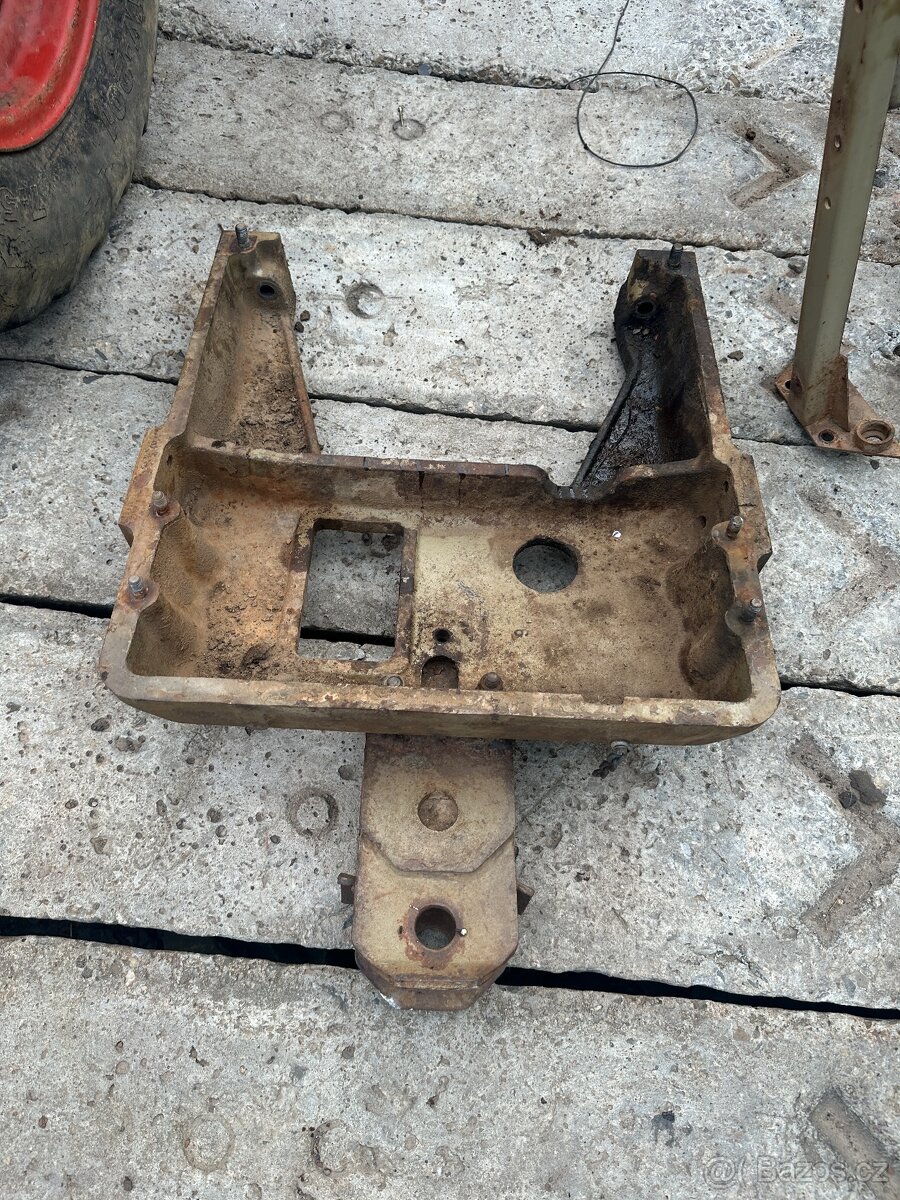 Litinová vana ze zetoru 6911