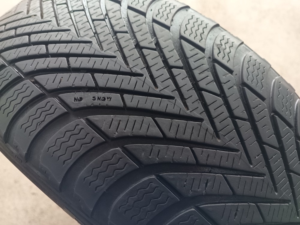 205/50 R17 PIRELLI (4018)