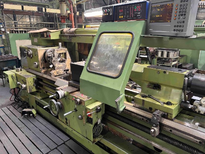 Soustruh hrotový SUI 63 - 2000 TOP