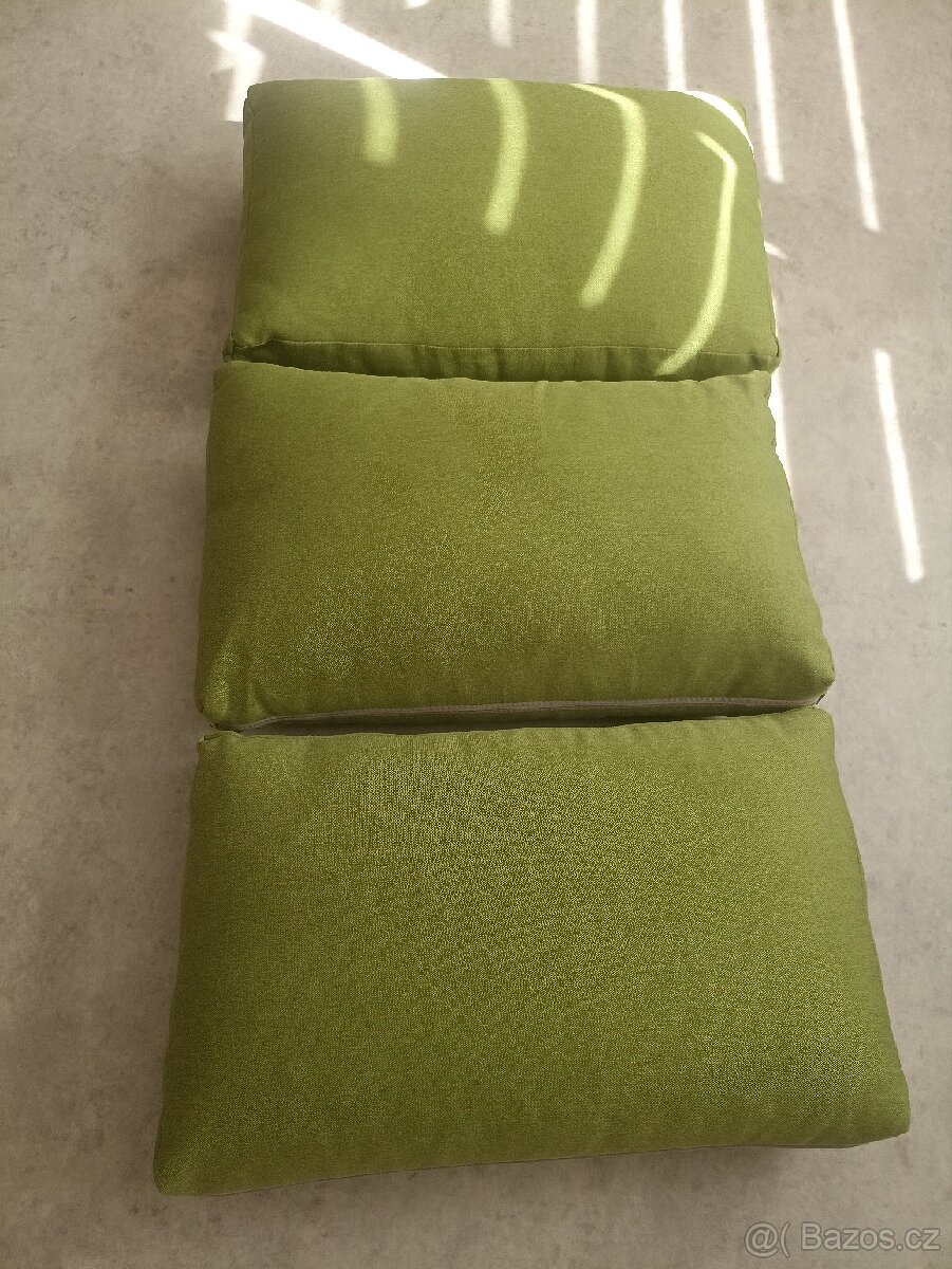 Nové polštáře 40 x 68 cm zelené