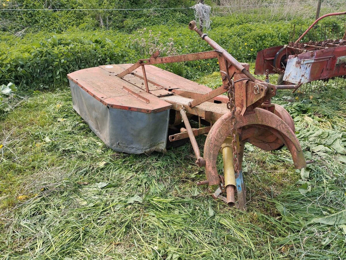 Bubnová sekačka, Obraceč/ Shrnovač