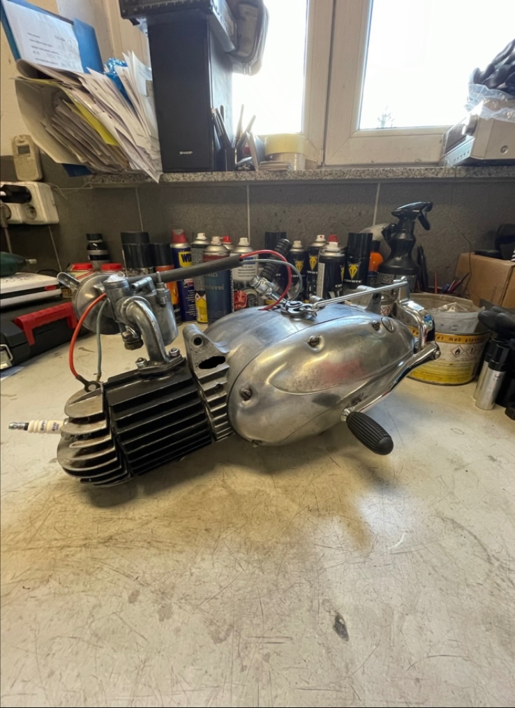 Jawa 555/550 motor