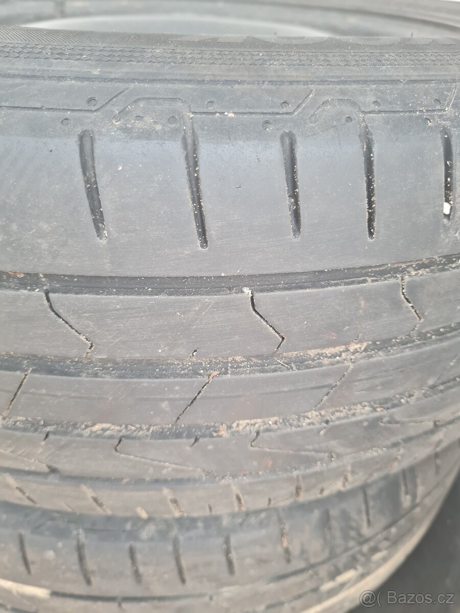 Letní 215/55r16 93h
