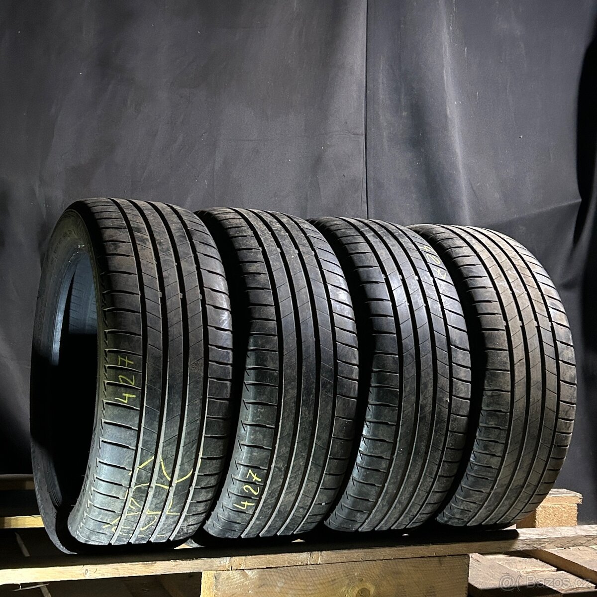 Letní pneu 205/50 R17 89V Bridgestone 5mm