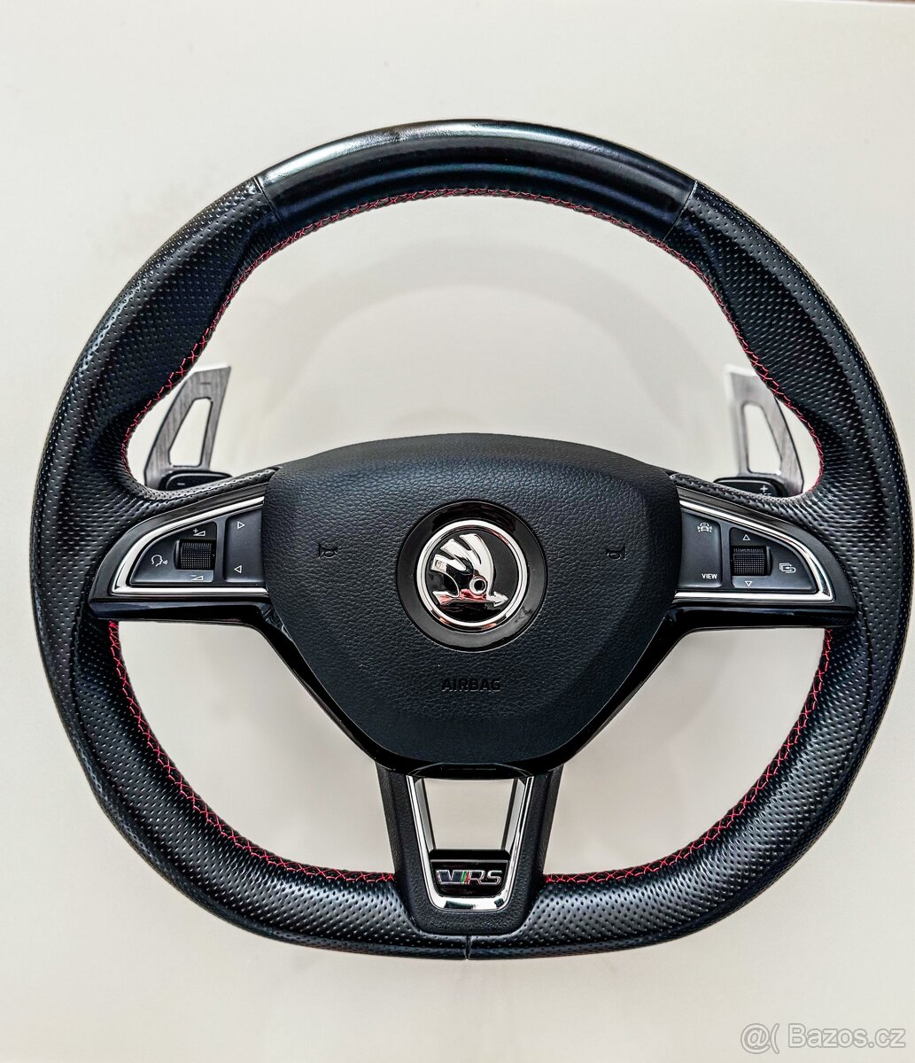 Škoda vyhřívaný Volant VRS, červená niť, DSG nástavce