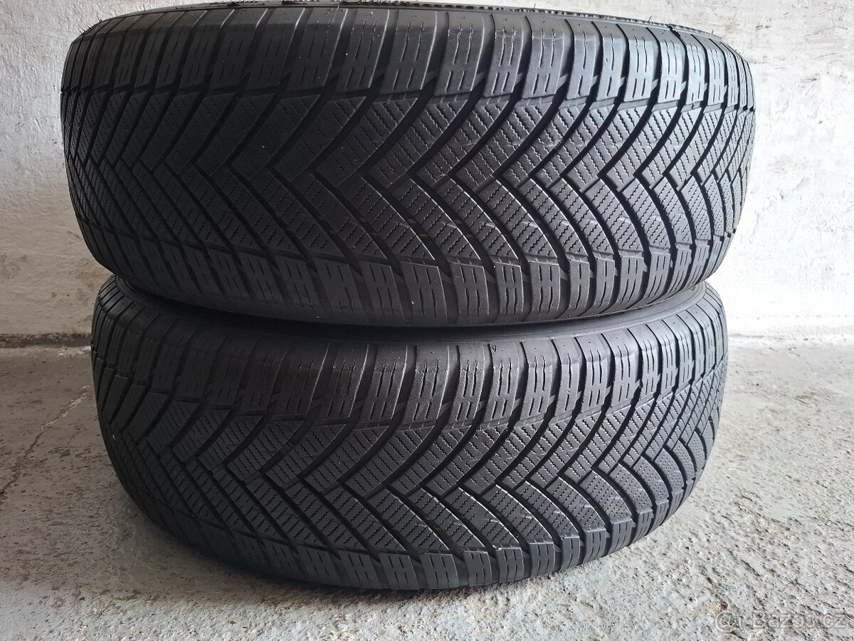 225/60 r17 celoroční pneumatiky