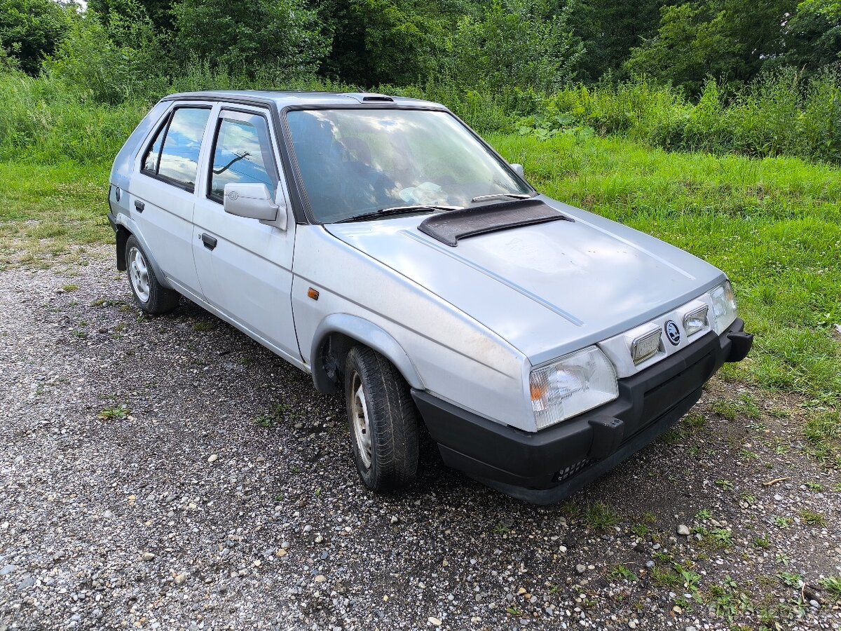 Škoda favorit silver line