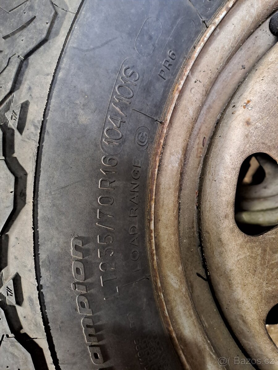 Pneu ofroad