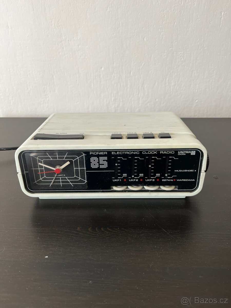 Retro radio Budík UNITRA - 80 léta