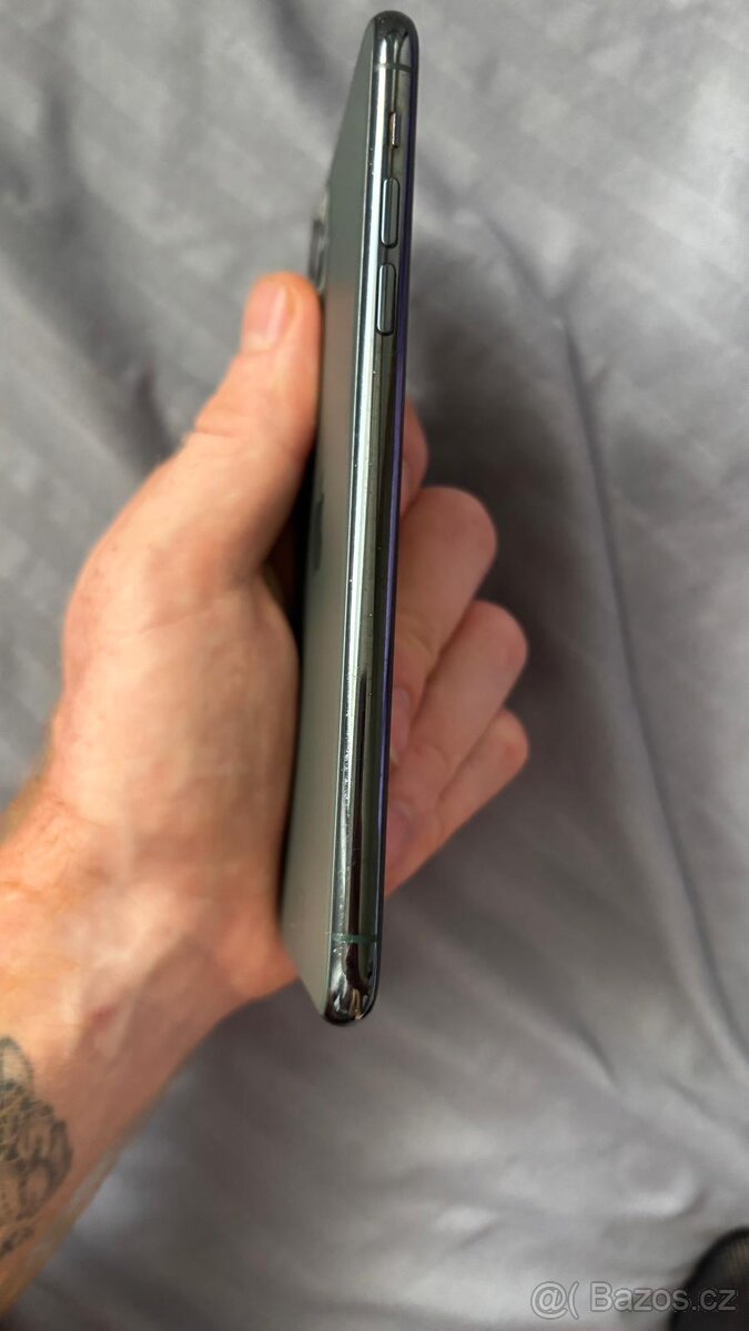 iPhone 11 pro max 64 gb