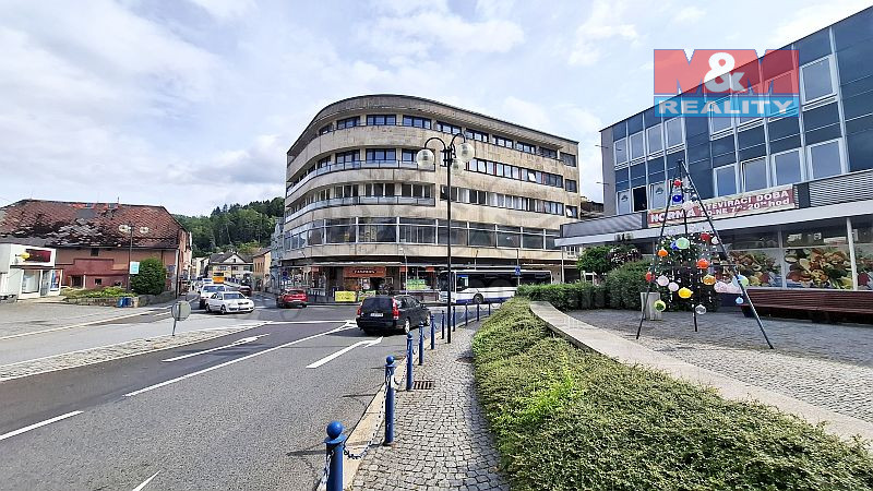 Pronájem bytu 1+kk v Železném Brodě; nám. 3. května