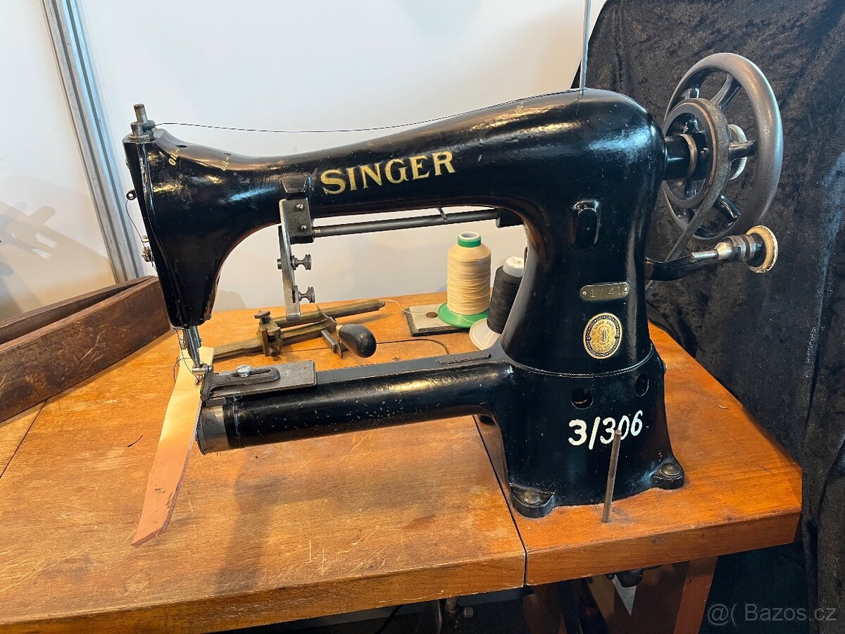 Šicí stroj na kůži Singer 17-41