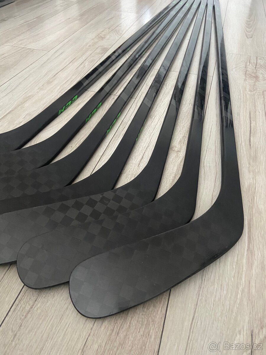 Hokejka CCM Trigger 6 85flex P29 levá 170cm ZÁRUKA