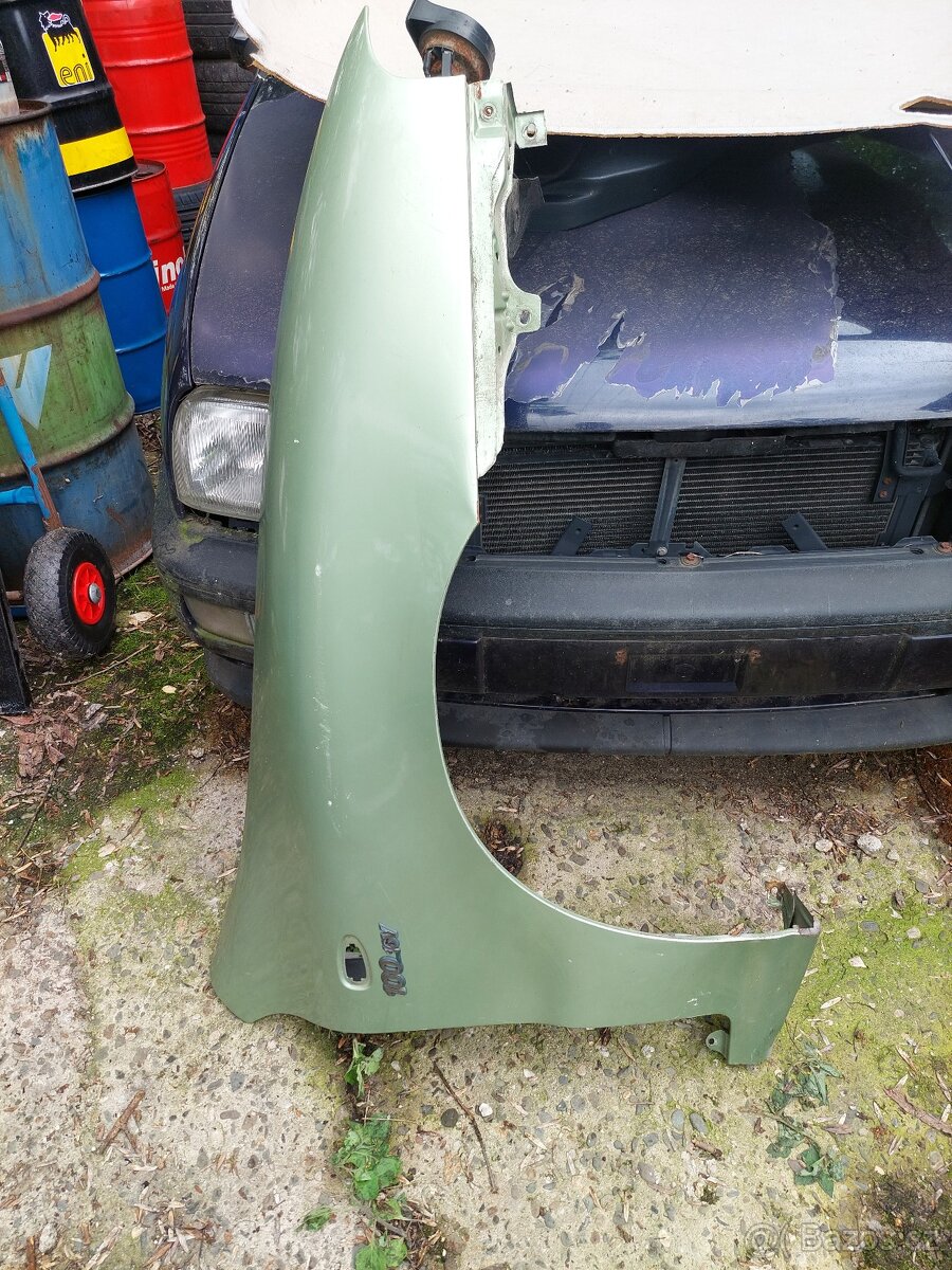 Fiat Brava Bravo r.v.98-03-pravy predni blatnik