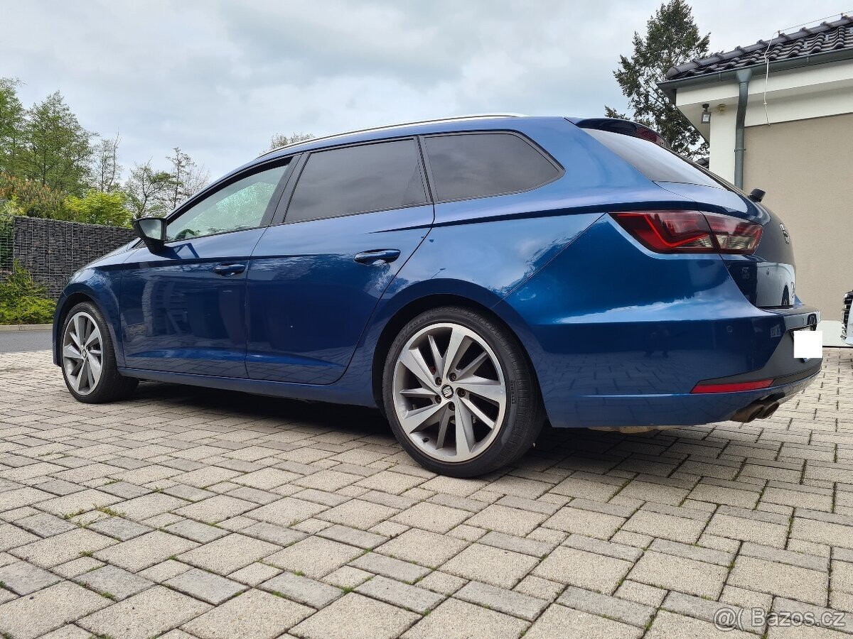 SEAT Leon 2.0TDi 135kW kombi navi vyhrev isofix hagusy - [6.