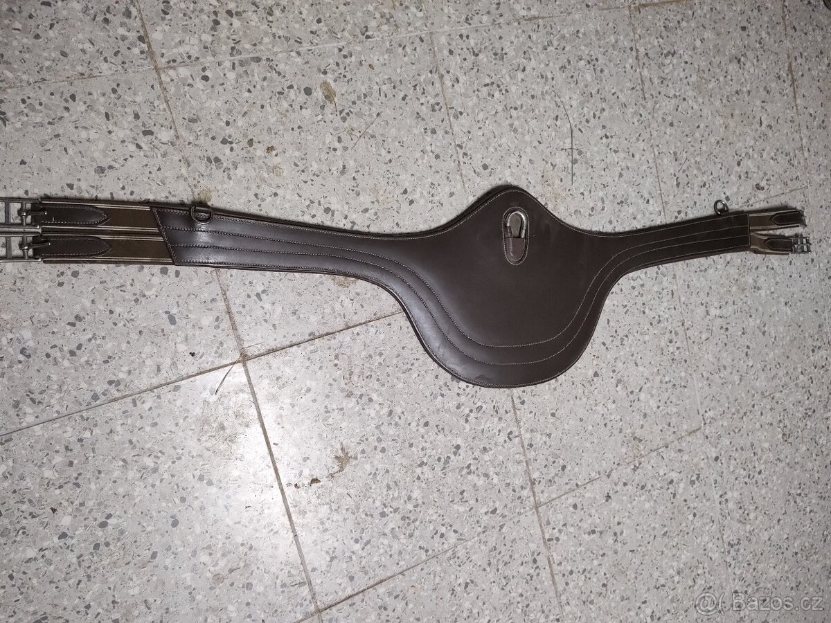 Hnědý  podbřišník 145