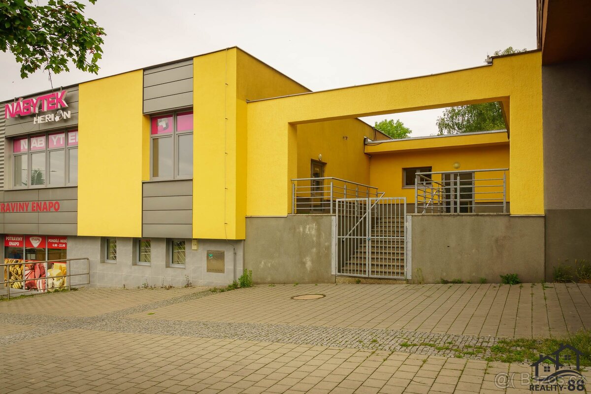Pronájem kanceláře, 300 m² - Karviná - Mizerov, ev.č. 00042