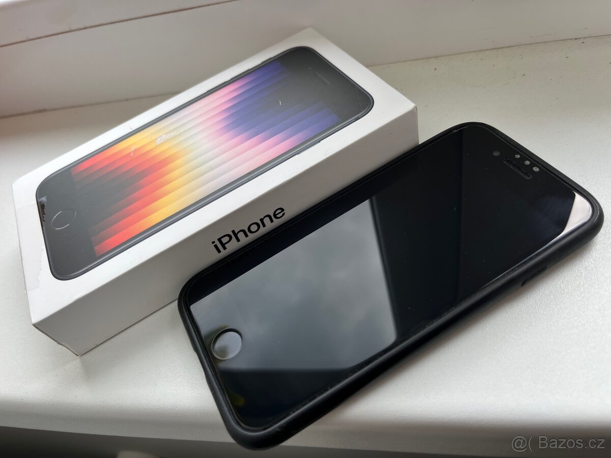 iPhone SE 2022, 64 GB, super stav