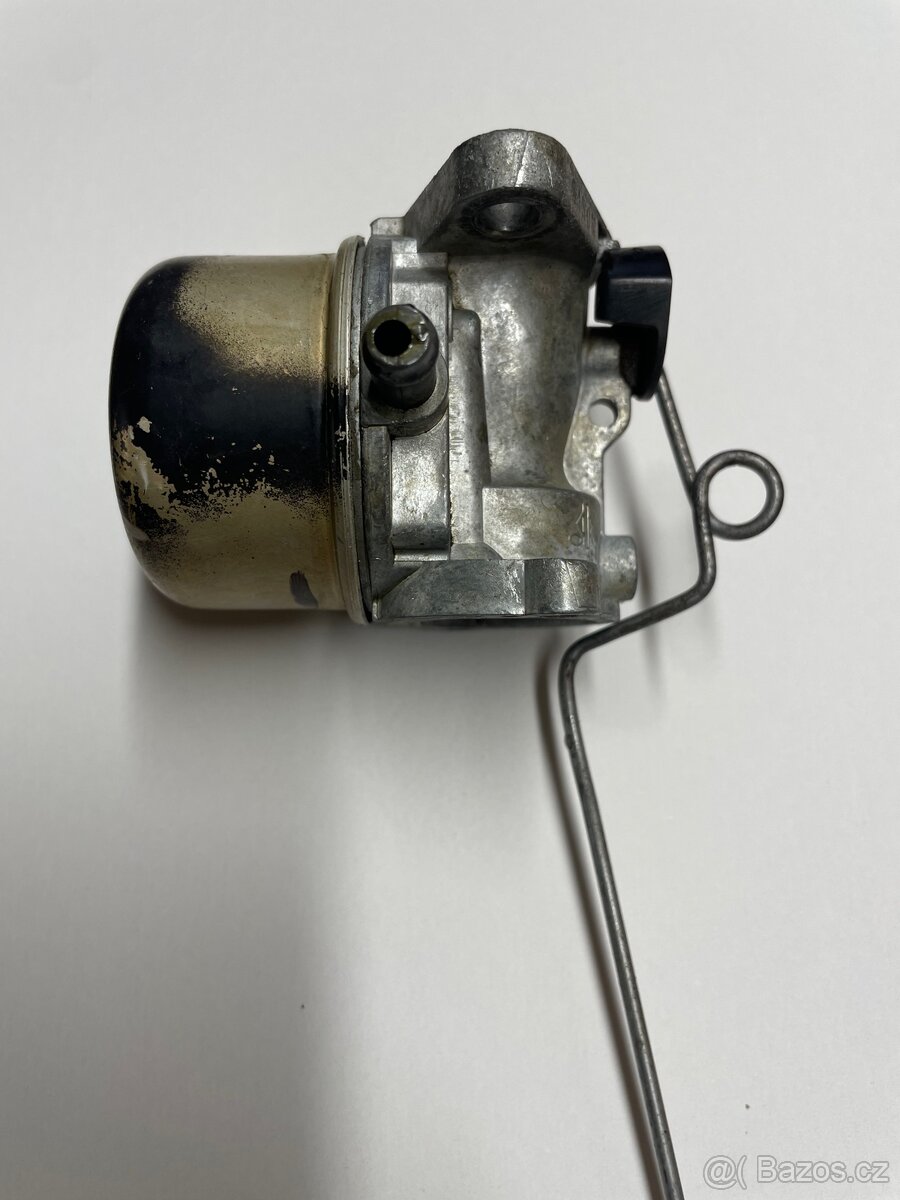 Karburátor briggs and stratton