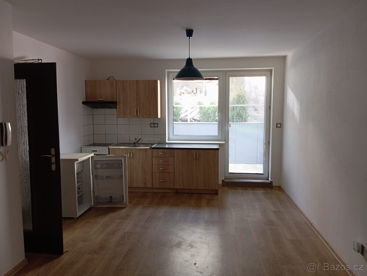 BYT 2+kk s terasou Uherský Brod