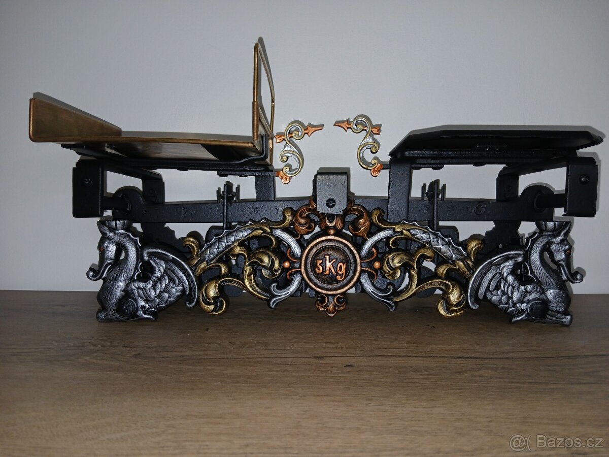 Staré váhy .Mořský koníci.