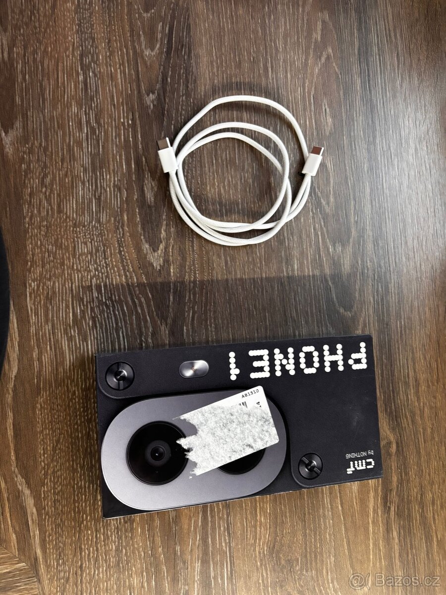 Prodám mobilní telefon značky CMF nothing